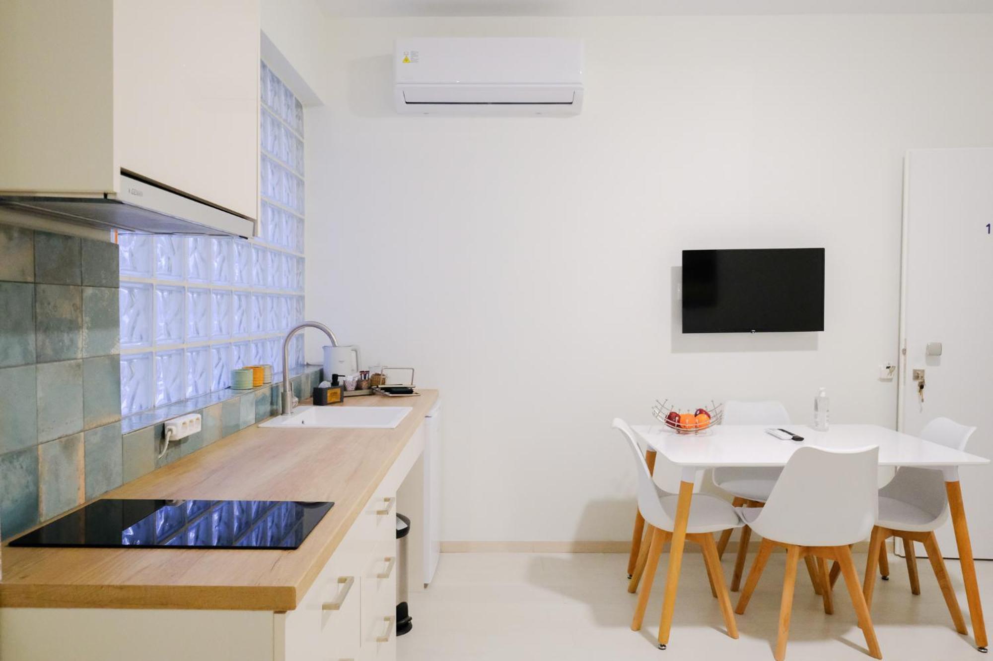 Parasiou Studios 103 Διαμερίσματα Στο Κέντρο Της Πόλης Komotiní Extérieur photo